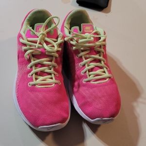 Girls Nike fury shoes size 4.5
